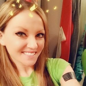 Meet your Posher, Victoria